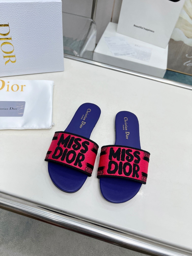 ch**an D*or slippers